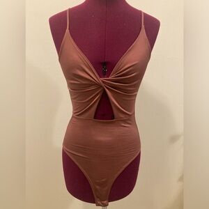 Fashion Nova Rust bodysuit XS